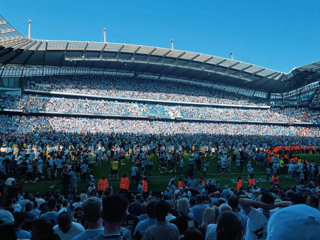 曼晚：曼联季前赛活动安排更合理，阿莫林的纪律约束比较温和