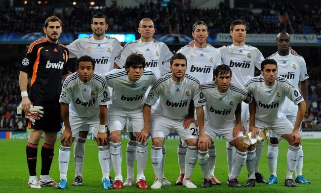 填补缺席欧战损失！曼联已考虑明夏在芬兰和瑞典打友谊赛捞金（曼联拟明夏赴芬兰、瑞典踢热身赛，弥补无缘欧战的营收损失）