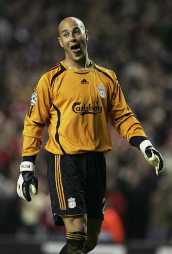 切利克：为罗马效力非常开心；续约？会等到合适的时间再谈（切利克：在罗马踢球很开心，续约将择机再谈）