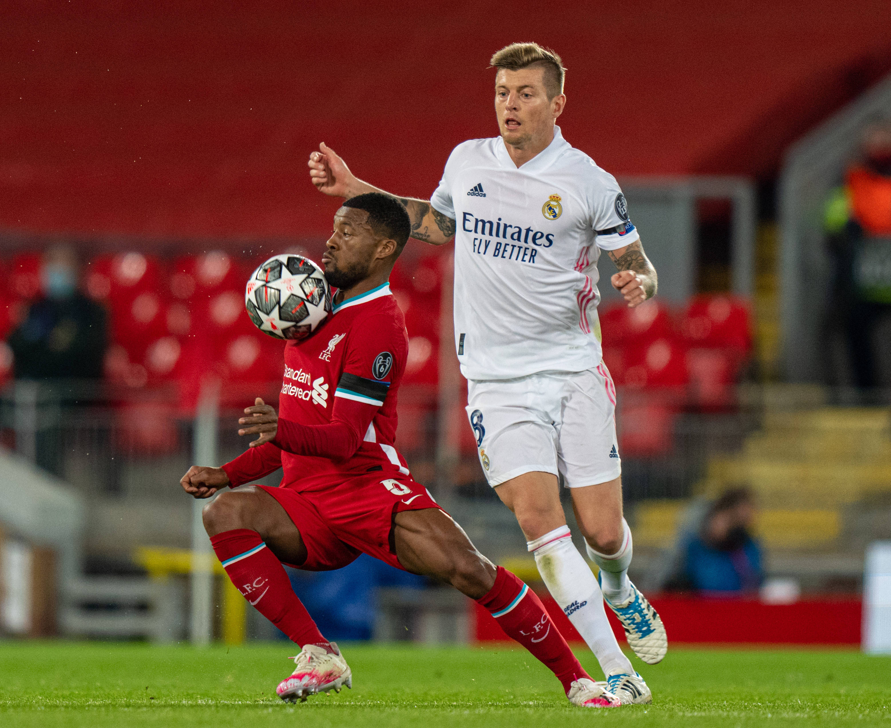 战狼队贡献2射1传！官方：B费当选英超第十五轮最佳球员