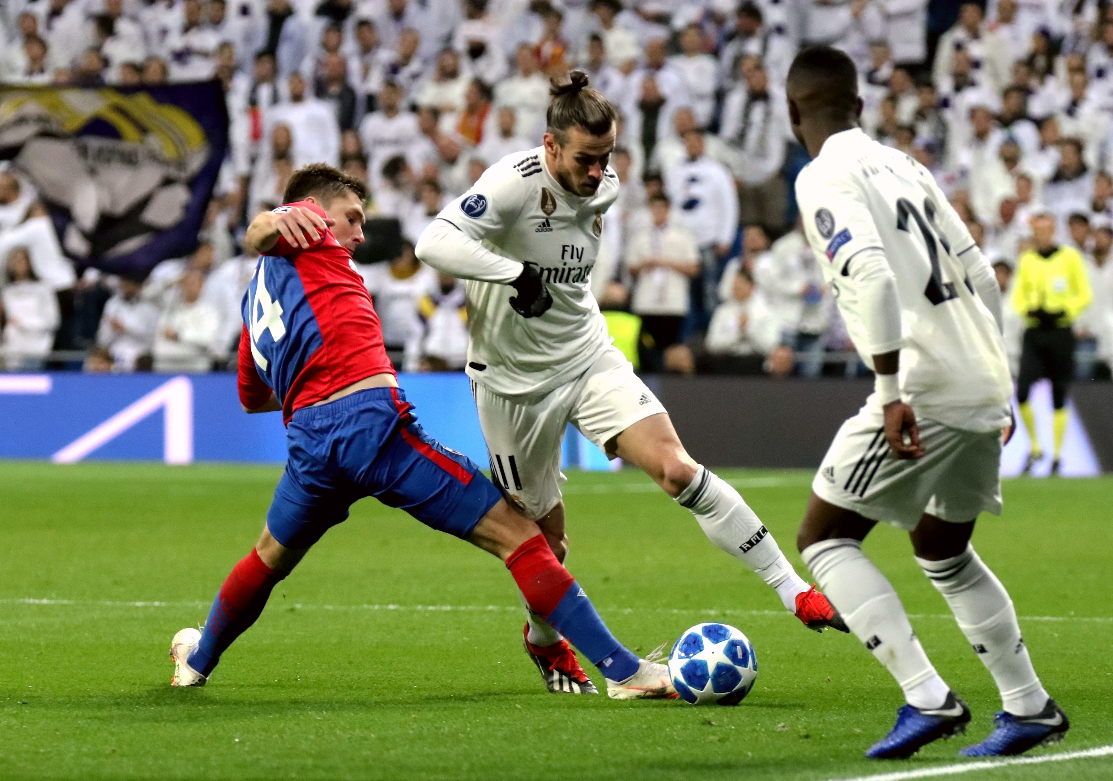 恩比德生涯第199次单场出手20+，命中率首次低于20%