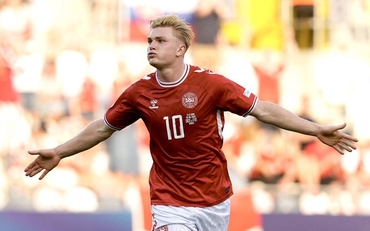 莫雷托：塔瓦雷斯与沙特球队吉达联合进行谈判，不过在薪资方面还未谈拢（莫雷托：塔瓦雷斯与吉达联合洽谈，薪资条款尚未谈拢）