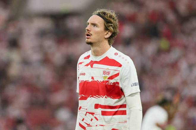 湖人球员通道签名小孩实为工作人员安排