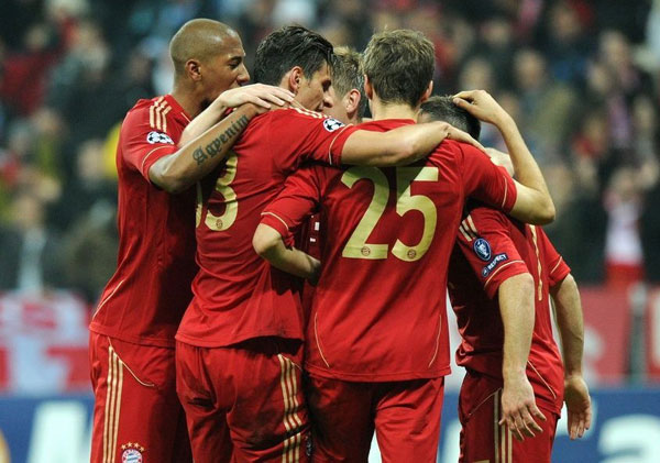 为欧洲杯预热，半决赛及决赛举办场地温布利球场进行无人机表演