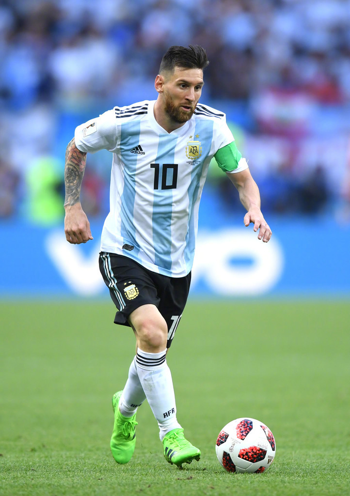 FC26足球庆典队长：金搓姆巴佩领衔，C罗、凯恩、范戴克在列