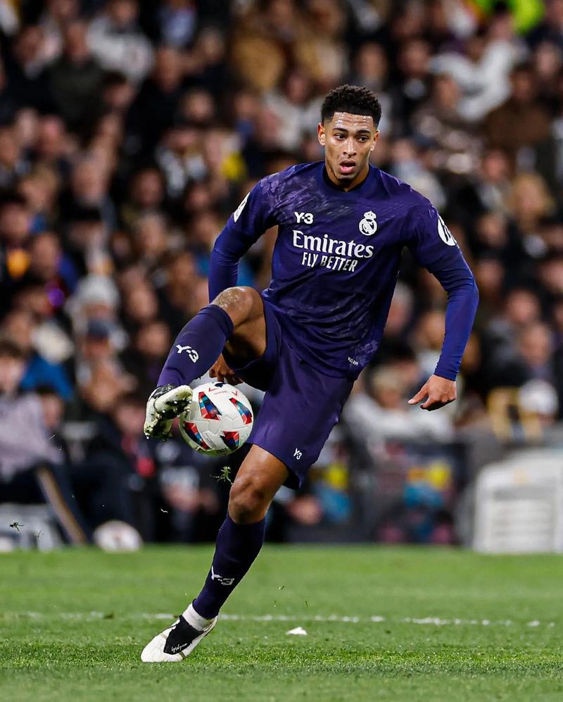 官方：吉达国民与土耳其国脚德米拉尔续约至2029年