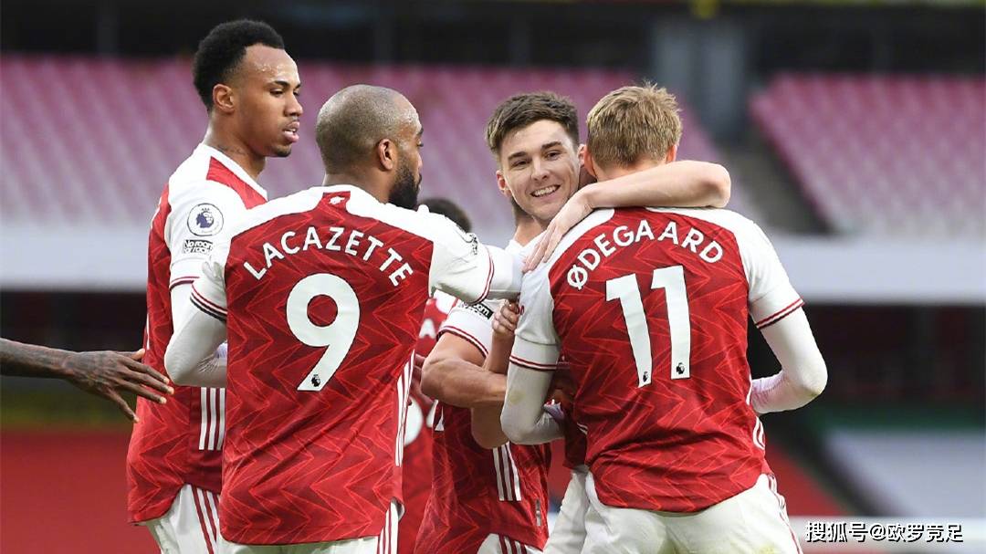 记者：哥甲中场萨缅托满意铁人的报价，目前仅需协商转会事宜