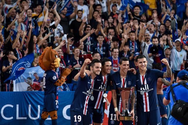 国足未来第一左后卫：华裔球星90万欧转会费登陆波兰联赛！